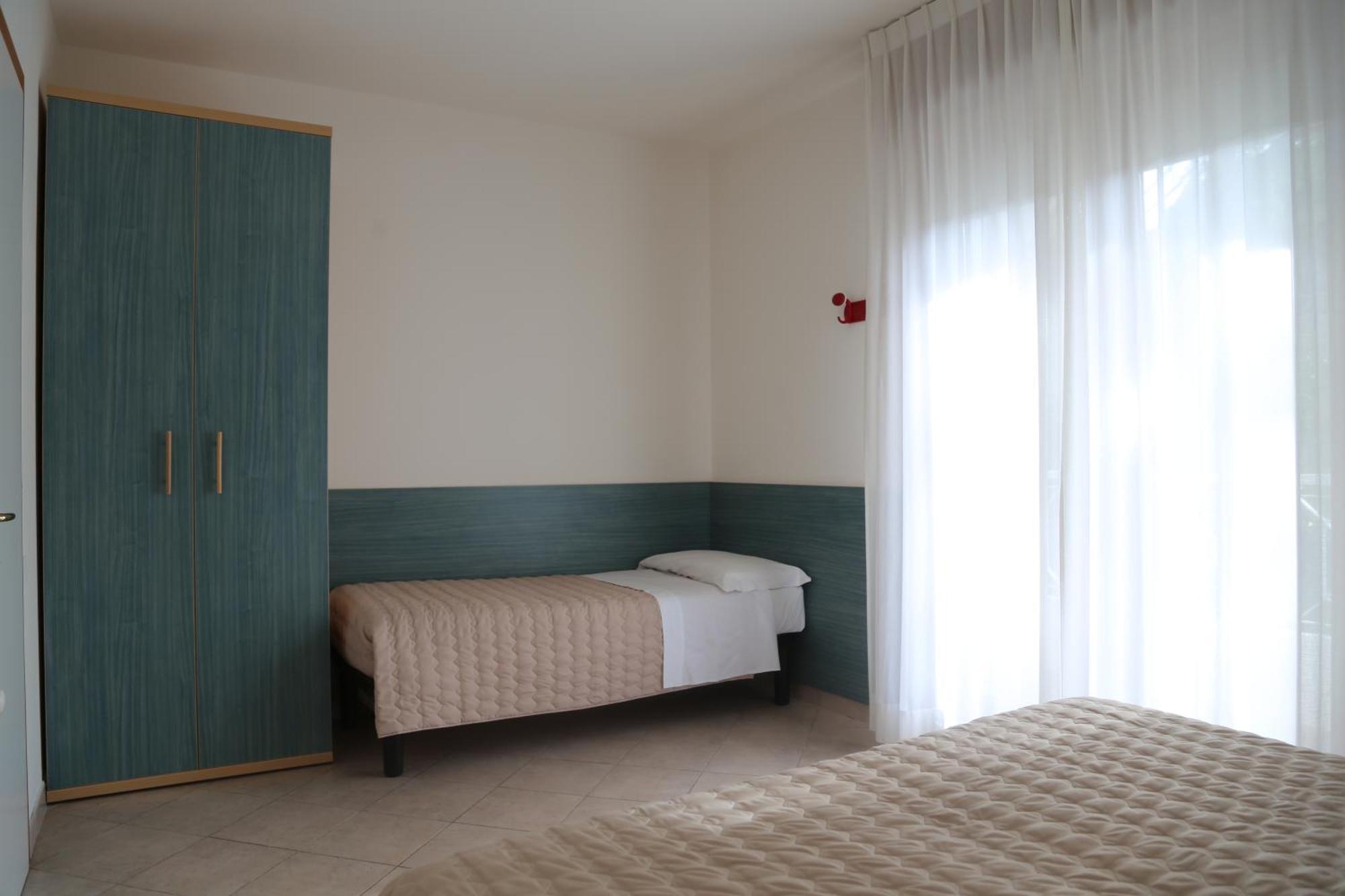 Villaggio Mare Blu Бибионе Экстерьер фото
