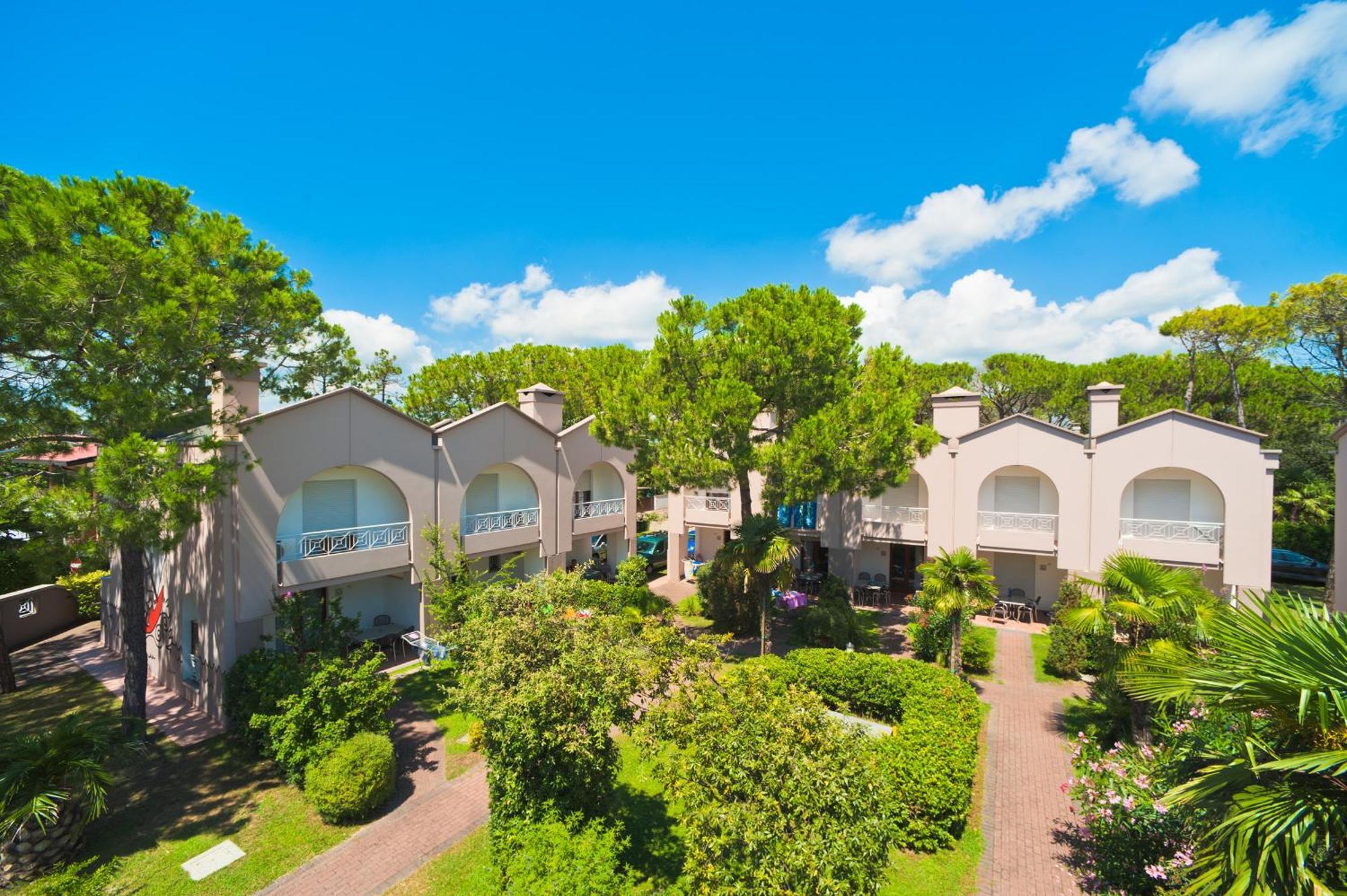 Villaggio Mare Blu Бибионе Экстерьер фото