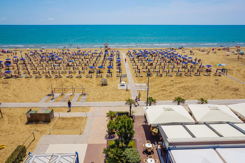Villaggio Mare Blu Бибионе Экстерьер фото