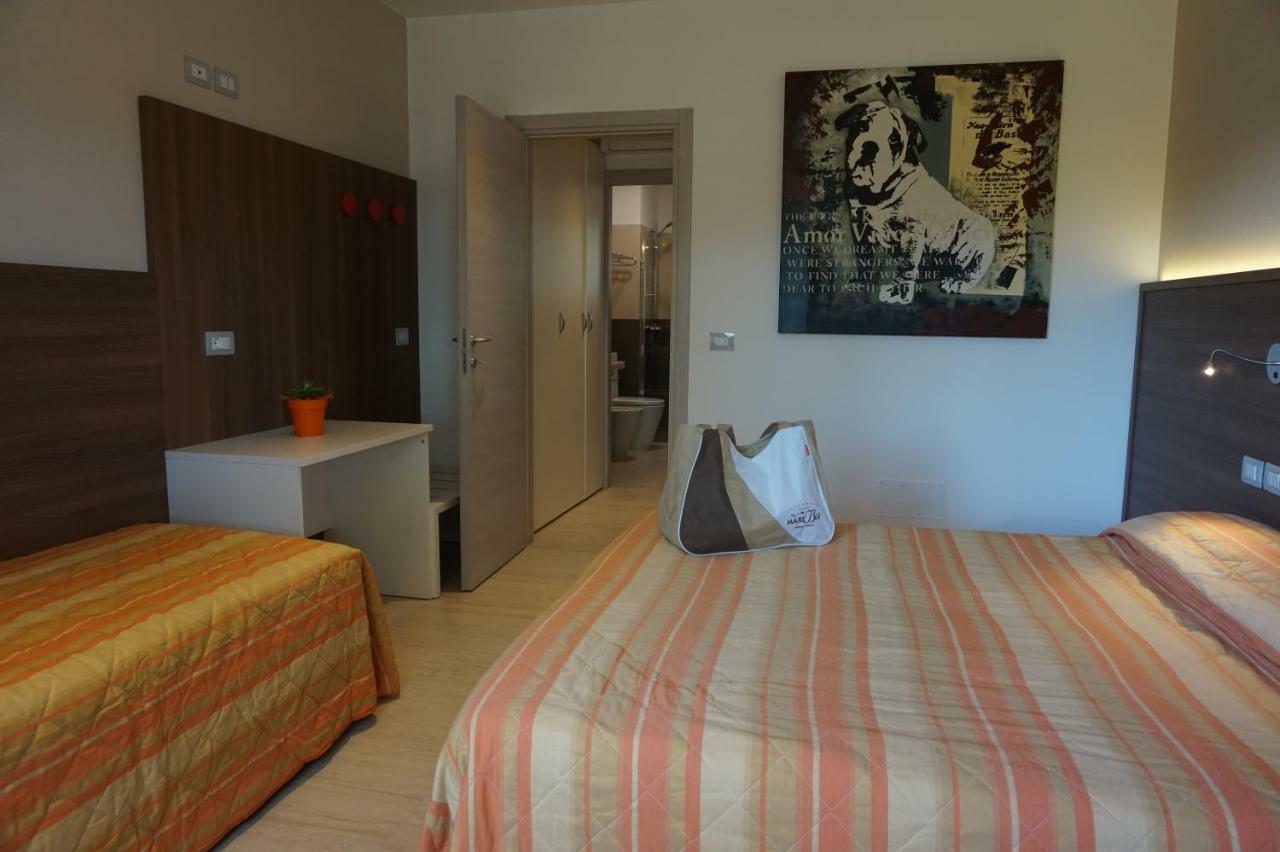 Villaggio Mare Blu Бибионе Экстерьер фото